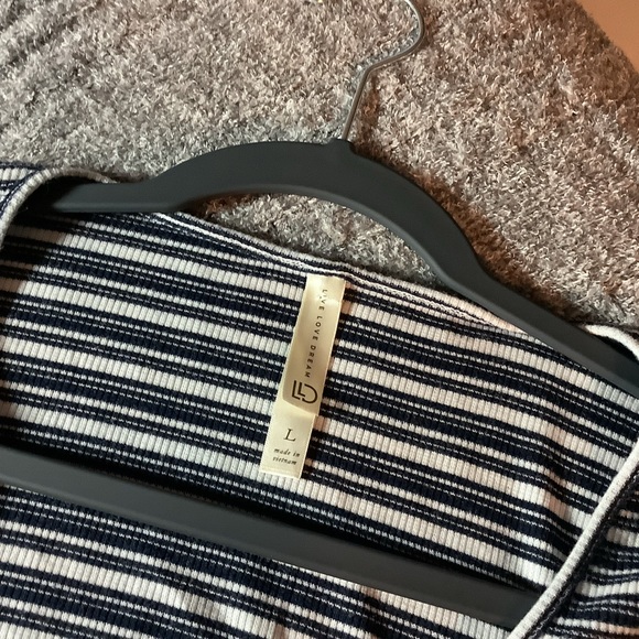 Blue Horizontal Striped Ribbed Shirt - Picture 3 of 4